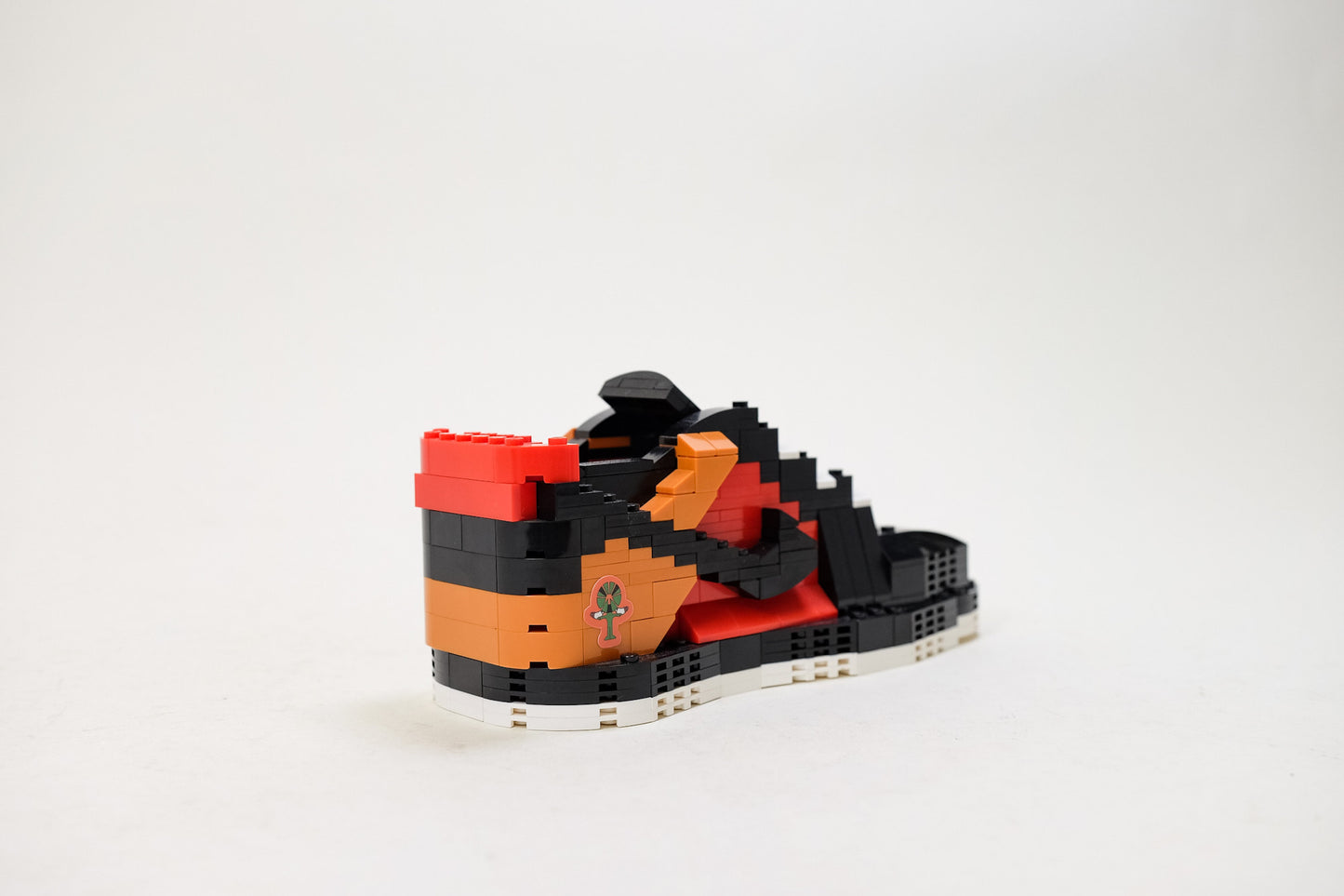 Netmagnetism Series 5 "Nike SB Dunk Low Raygun" 2021