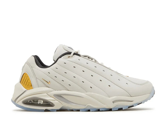 Nike Hot Step Air Terra 'Drake NOCTA Champagne' 2022
