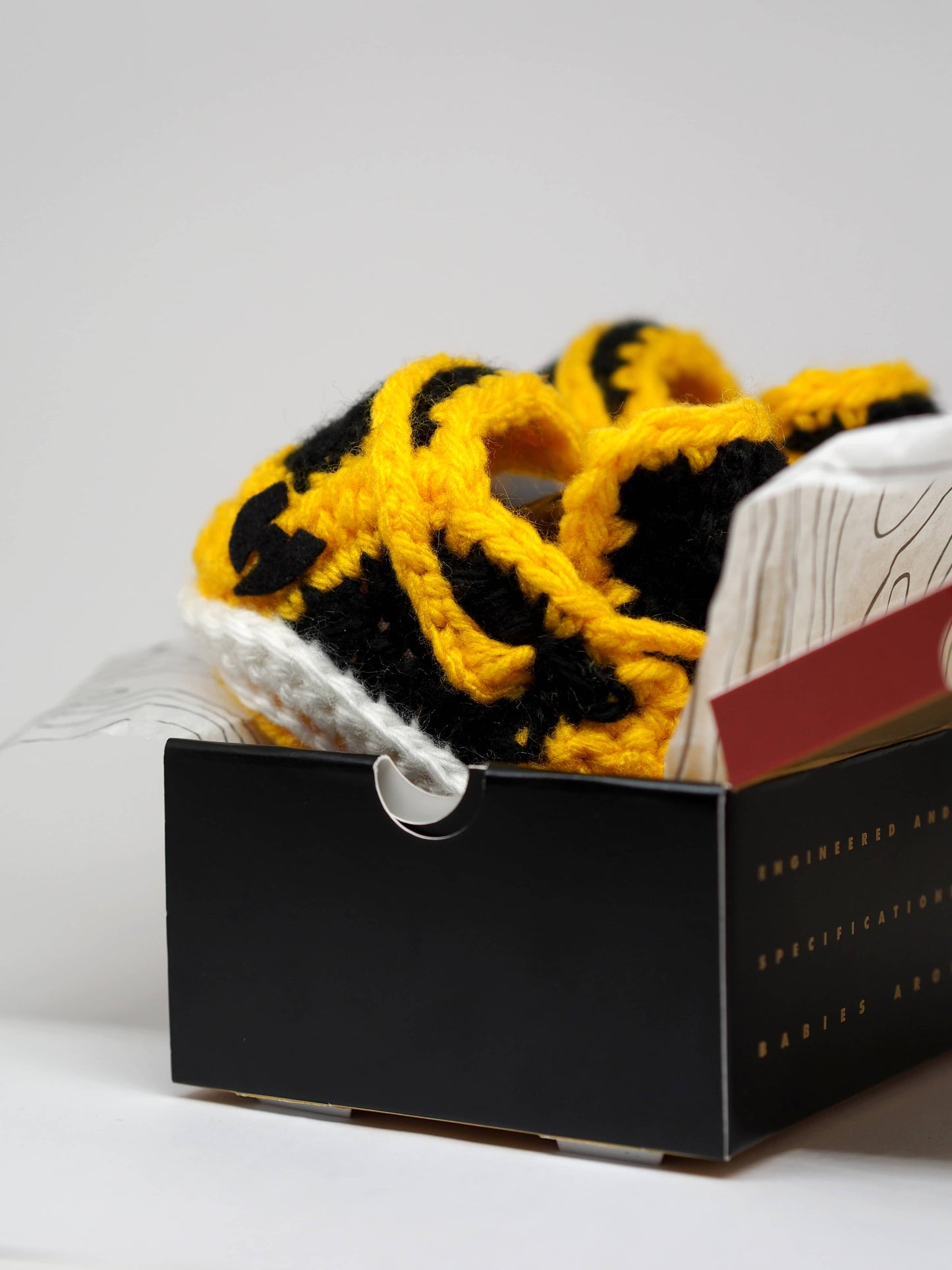 Kick Knits "Wu Tang" Low Pro SB 2021