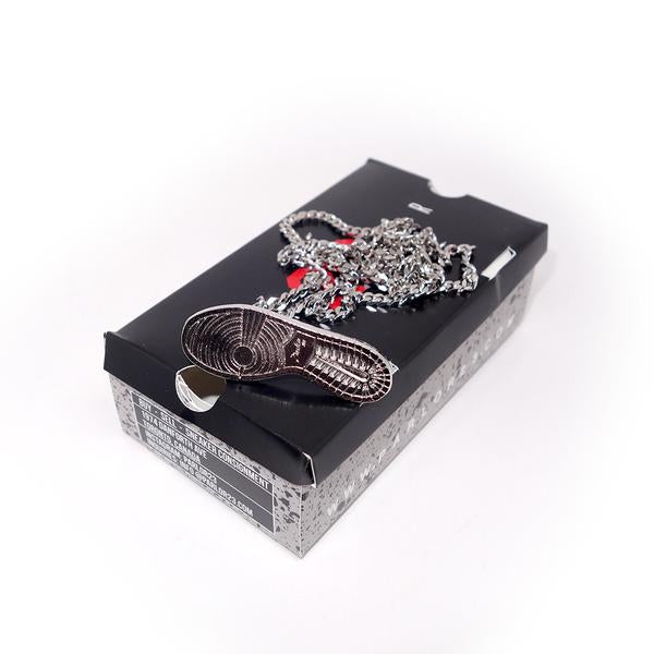 Parlor 23 "Sole" Pendant & Cuban Link Chain